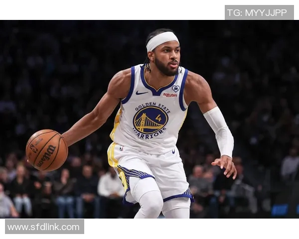 勇士赛场爆发小插曲，裁判如何处理？