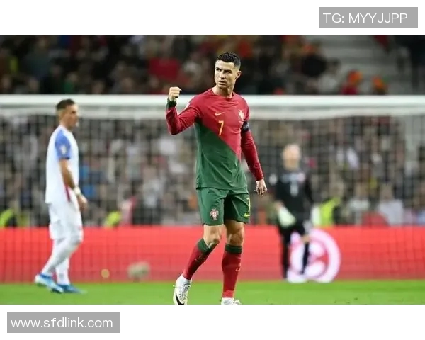 欧洲杯赛后采访爆金句，引全场大笑